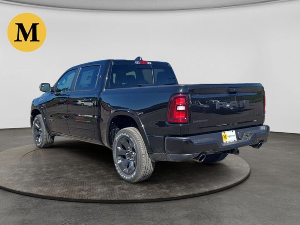 New 2027 Ram 1500 BIG HORN CREW CAB 4X4 5'7 BOX Pickup