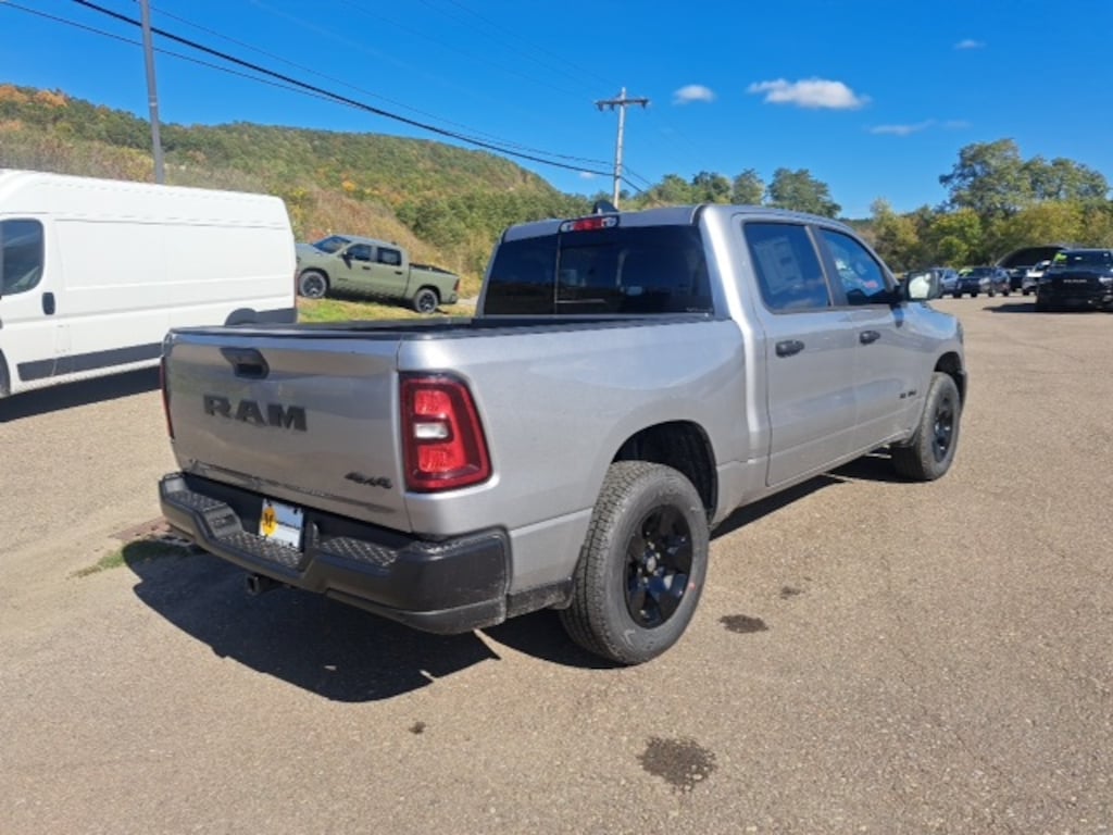 New 2025 Ram 1500 TRADESMAN CREW CAB 4X4 5'7 BOX Pickup