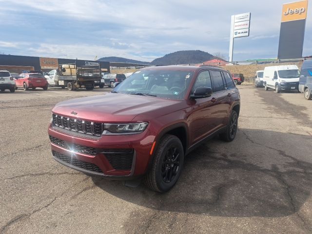 2026 Jeep Grand Cherokee Altitude