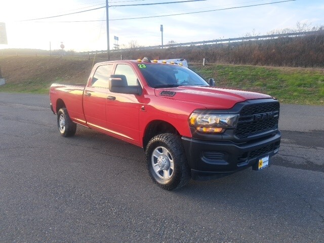 2023 Ram 3500 Tradesman photo 2