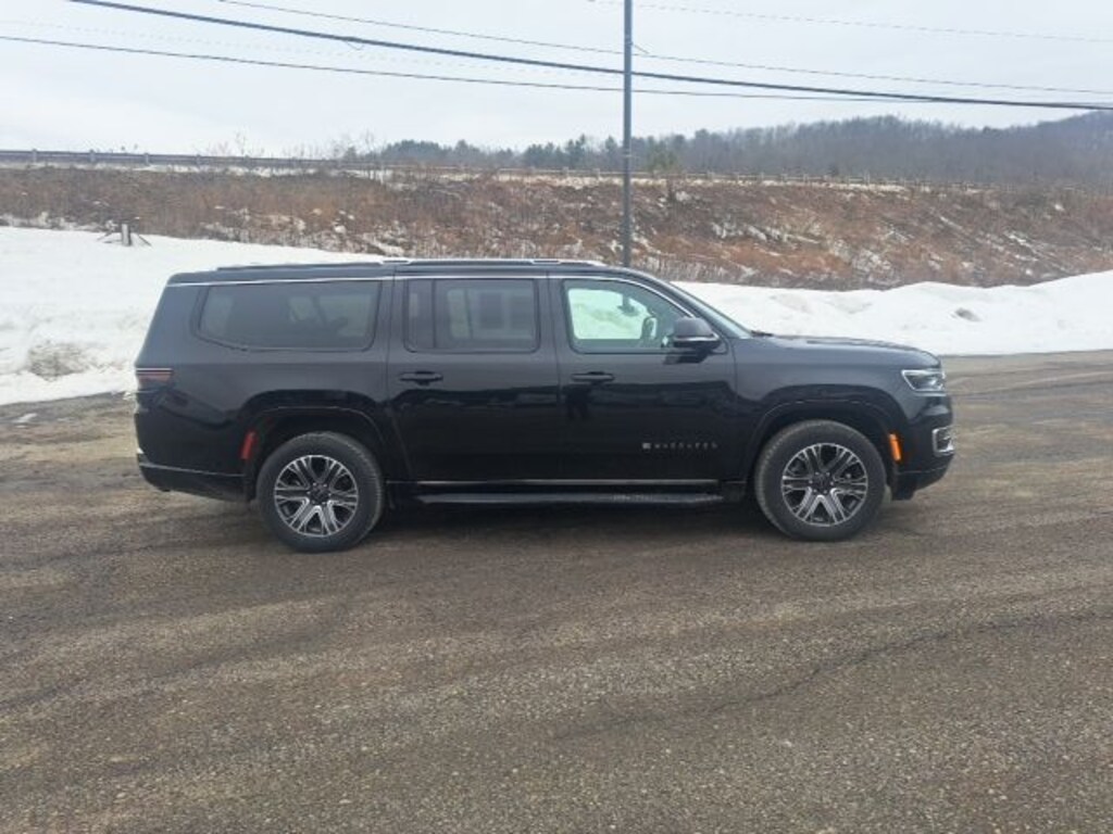 Used 2025 Jeep Wagoneer L Series II SUV