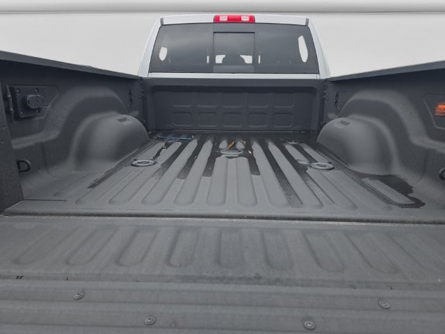 Additional photo of vehicle.