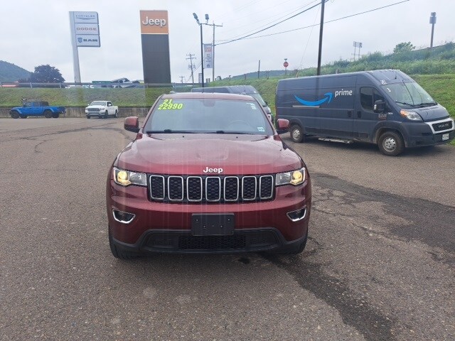 2021 Jeep Grand Cherokee Laredo E photo 3