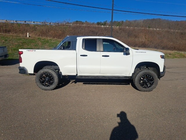 2020 Chevrolet Silverado 1500 LT photo 4