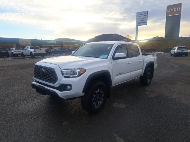 2022 Toyota Tacoma TRD Off Road's photo