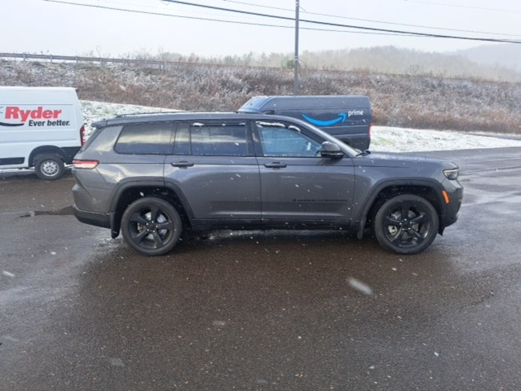 Certified 2023 Jeep Grand Cherokee L Laredo SUV