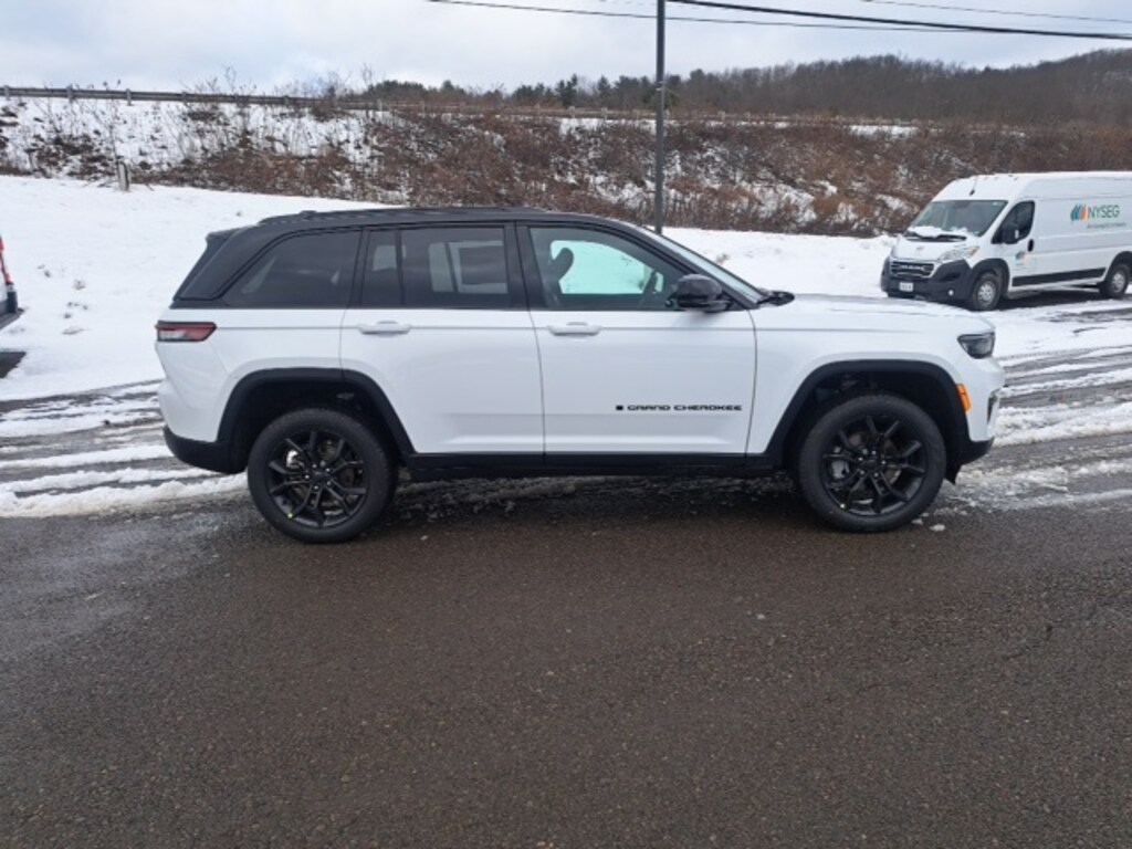 New 2025 Jeep Grand Cherokee LIMITED 4X4 Sport Utility