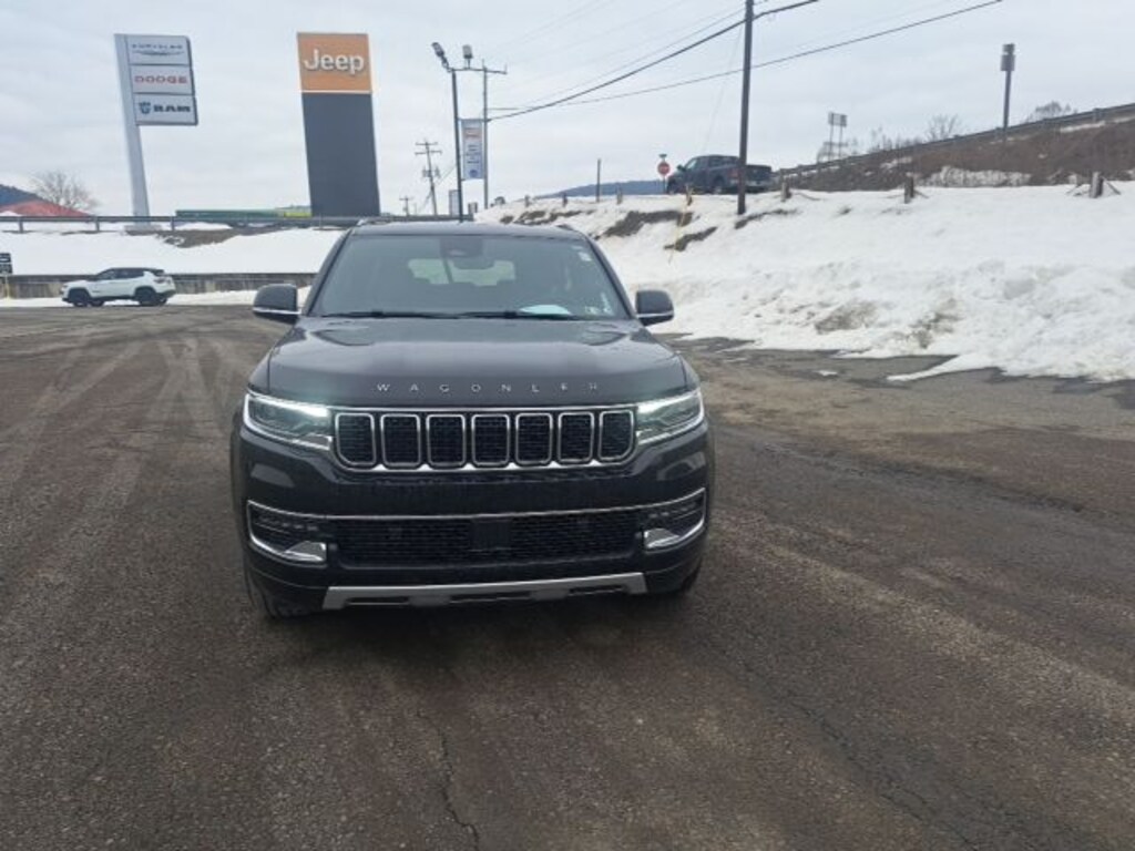 Used 2025 Jeep Wagoneer L Series II SUV