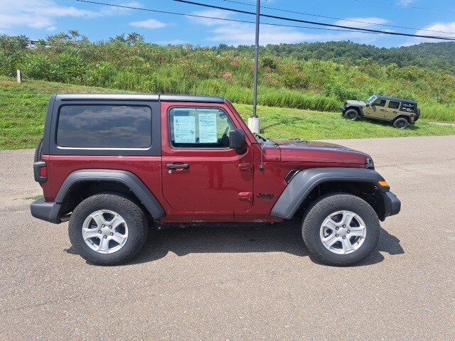 2021 Jeep Wrangler Sport S photo 4