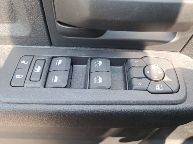 2025 RAM 2500 Tradesman - Photo 13