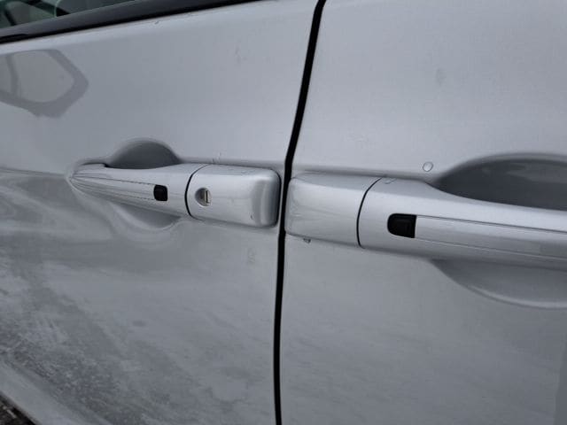 2026 Chrysler Pacifica Select - Photo 12