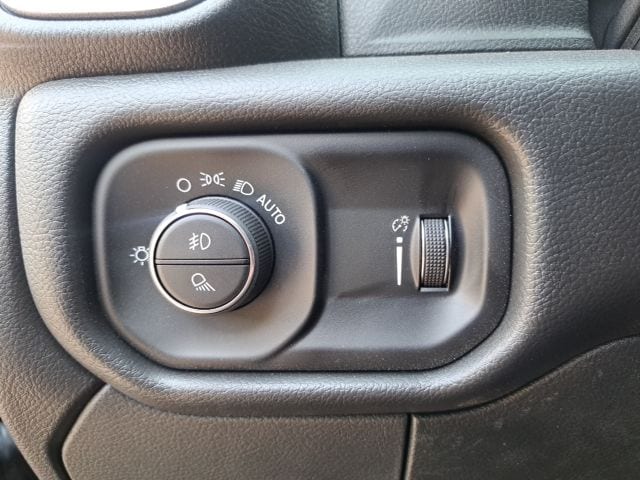 2025 RAM 2500 Tradesman - Photo 14