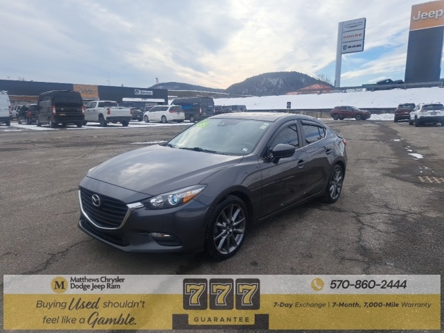 2018 Mazda Mazda3 Touring's photo