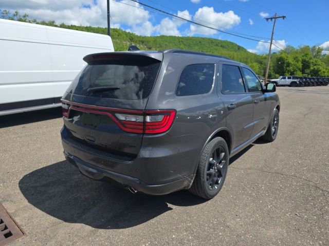 Additional photo of vehicle.
