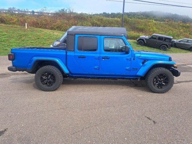 2023 Jeep Gladiator Sport S photo 3