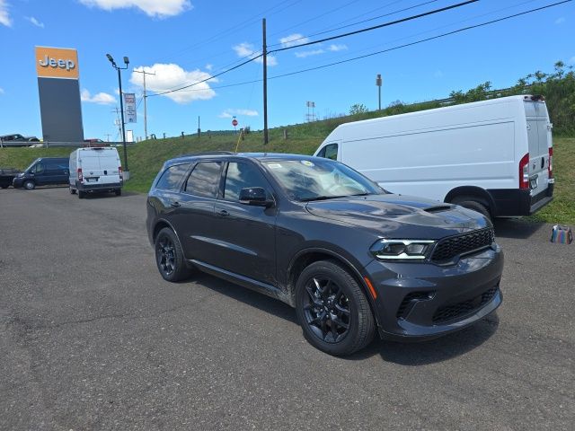 Additional photo of vehicle.