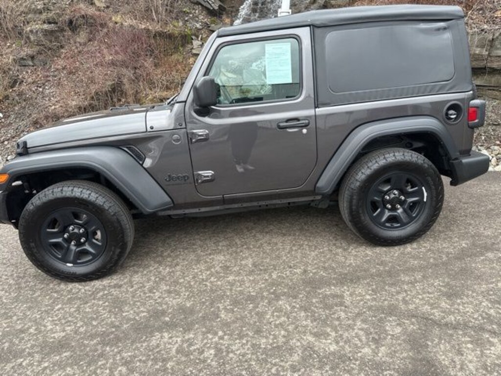Used 2025 Jeep Wrangler Sport SUV