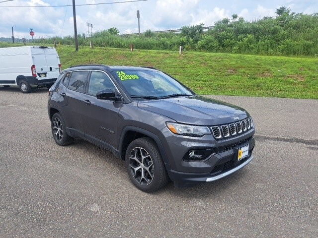 2024 Jeep Compass Limited photo 2