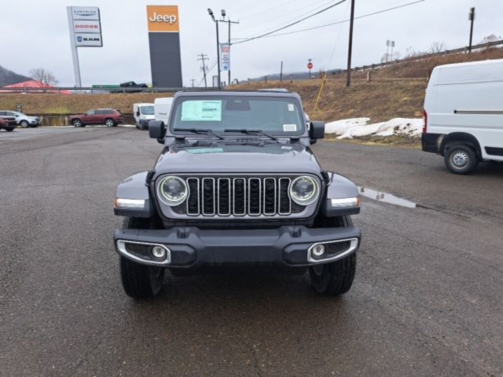 New 2026 Jeep Wrangler 4-DOOR SAHARA Sport Utility