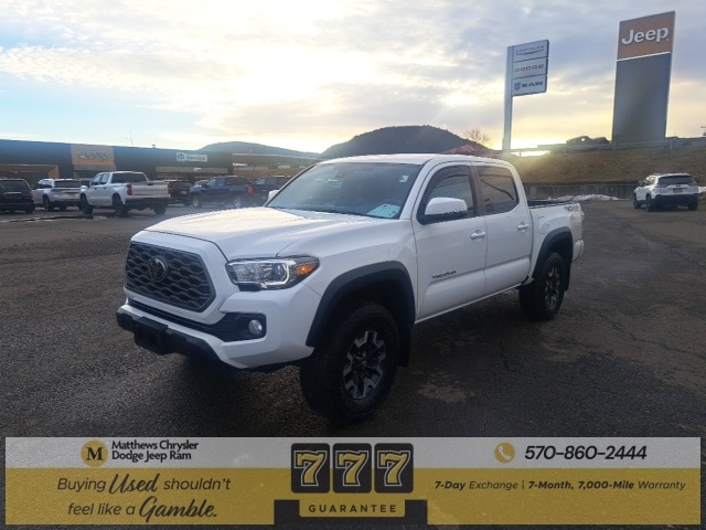 2022 Toyota Tacoma TRD Off Road's photo