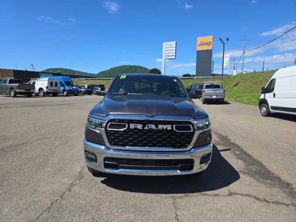 New 2026 Ram 1500 BIG HORN CREW CAB 4X4 5'7 BOX Pickup