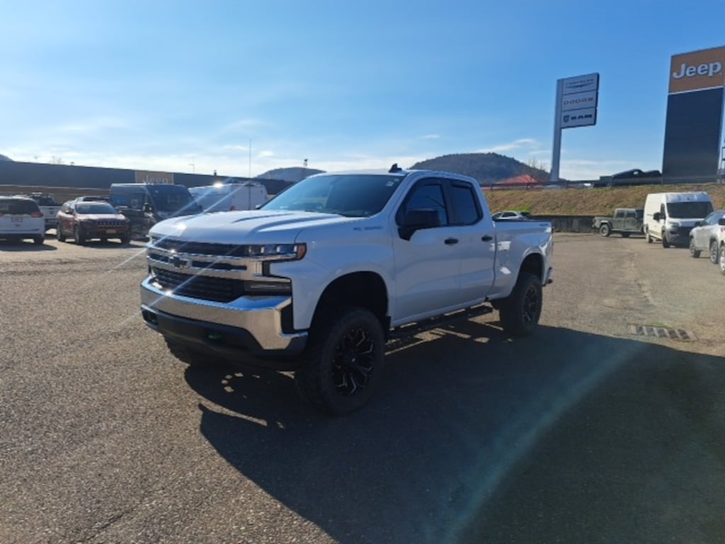 Used 2020 Chevrolet Silverado 1500 LT Truck Double Cab