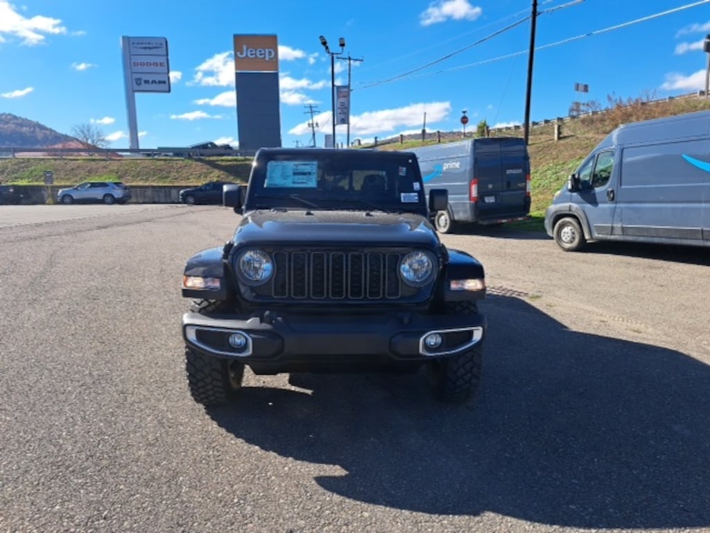 New 2025 Jeep Gladiator HIGH TIDE 4X4 Pickup