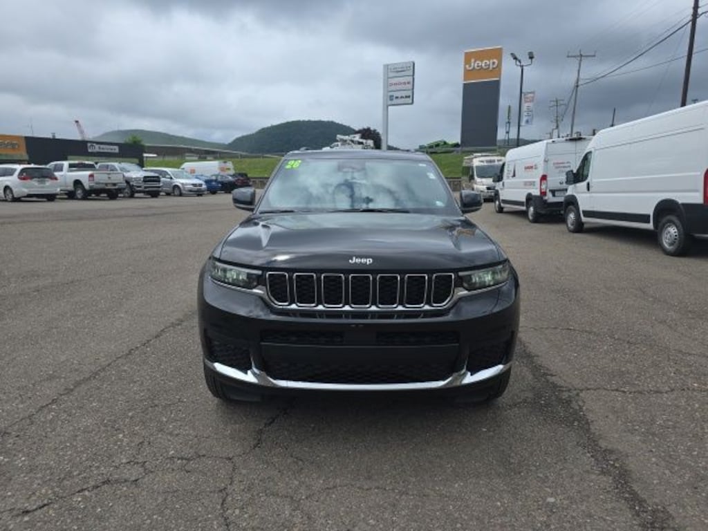 New 2026 Jeep Grand Cherokee L LAREDO X 4X4 Sport Utility