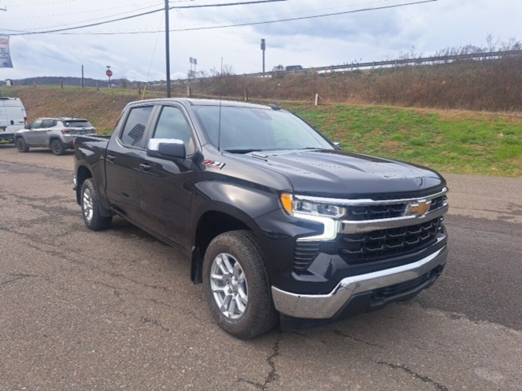 Used 2023 Chevrolet Silverado 1500 LT w/1LT Truck Crew Cab