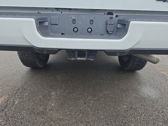 Additional photo of vehicle.