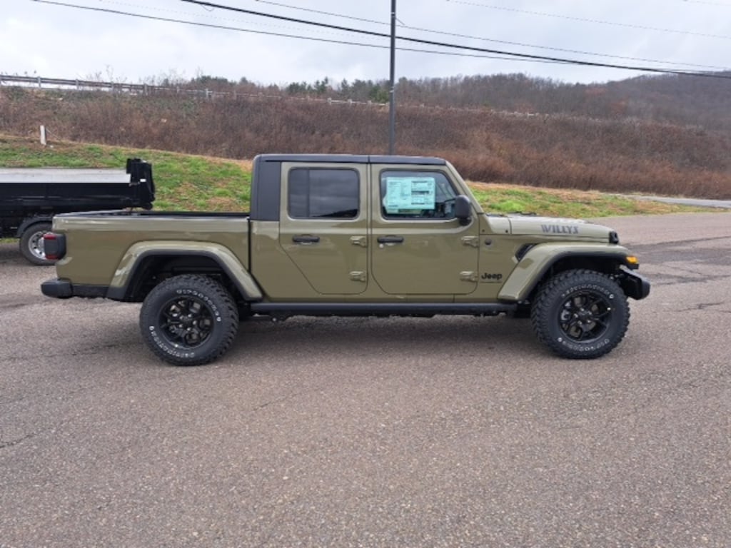 New 2026 Jeep Gladiator WILLYS 4X4 Pickup