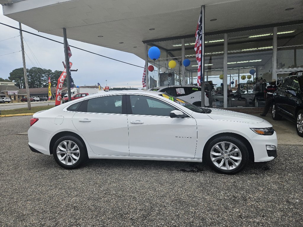 2024 Chevrolet Malibu 1LT photo 4