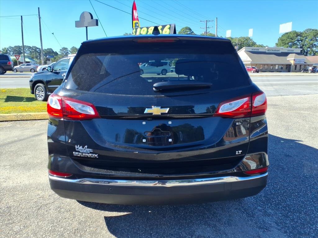 2020 Chevrolet Equinox LT photo 3