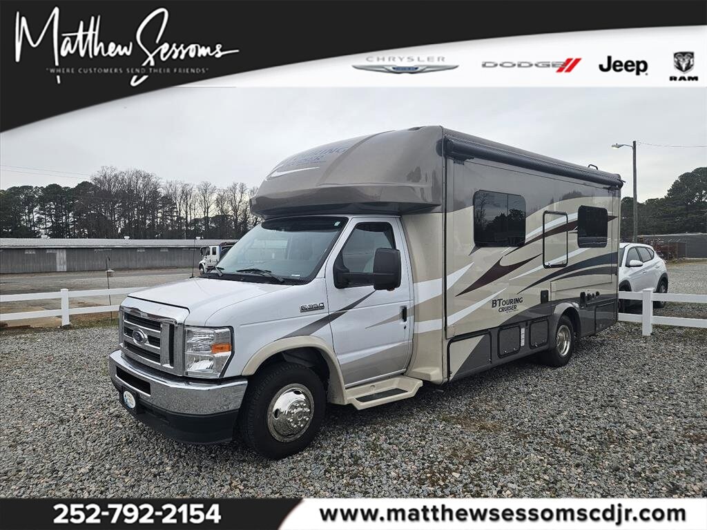 Used 2021 Ford E-350 Cutaway Truck