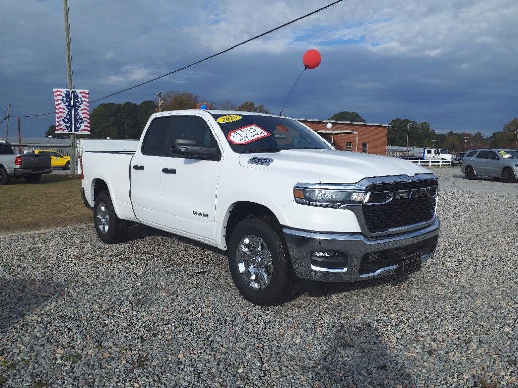 2025 Ram 1500 Big Horn photo 3