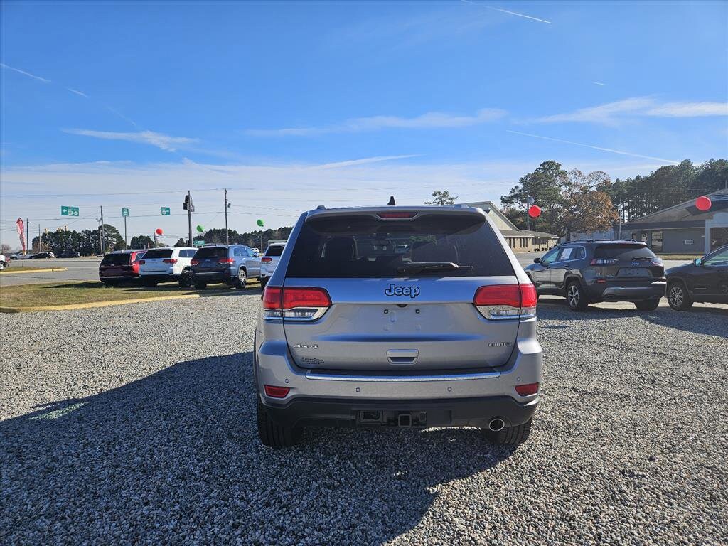 2018 Jeep Grand Cherokee Limited photo 2