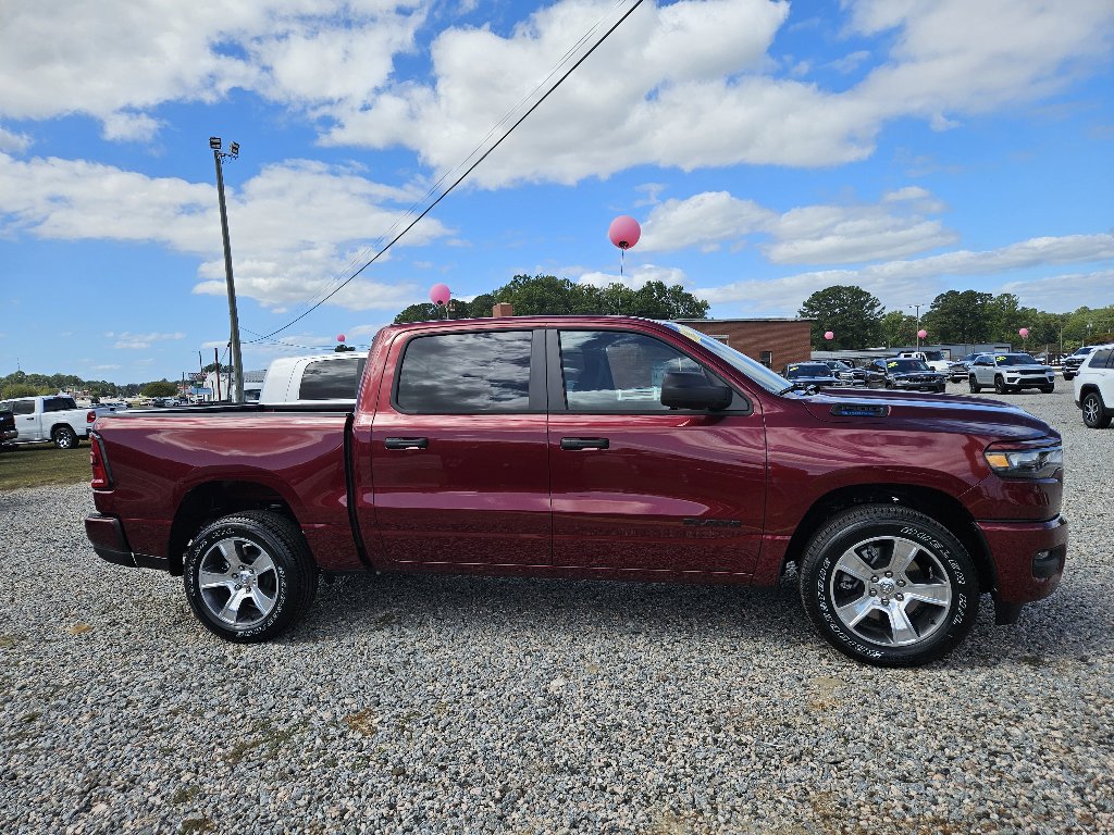 2025 Ram 1500 Tradesman photo 2