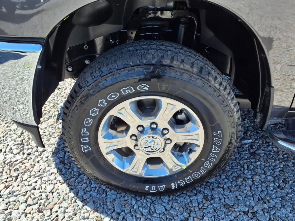2025 Ram 2500 Big Horn photo 4