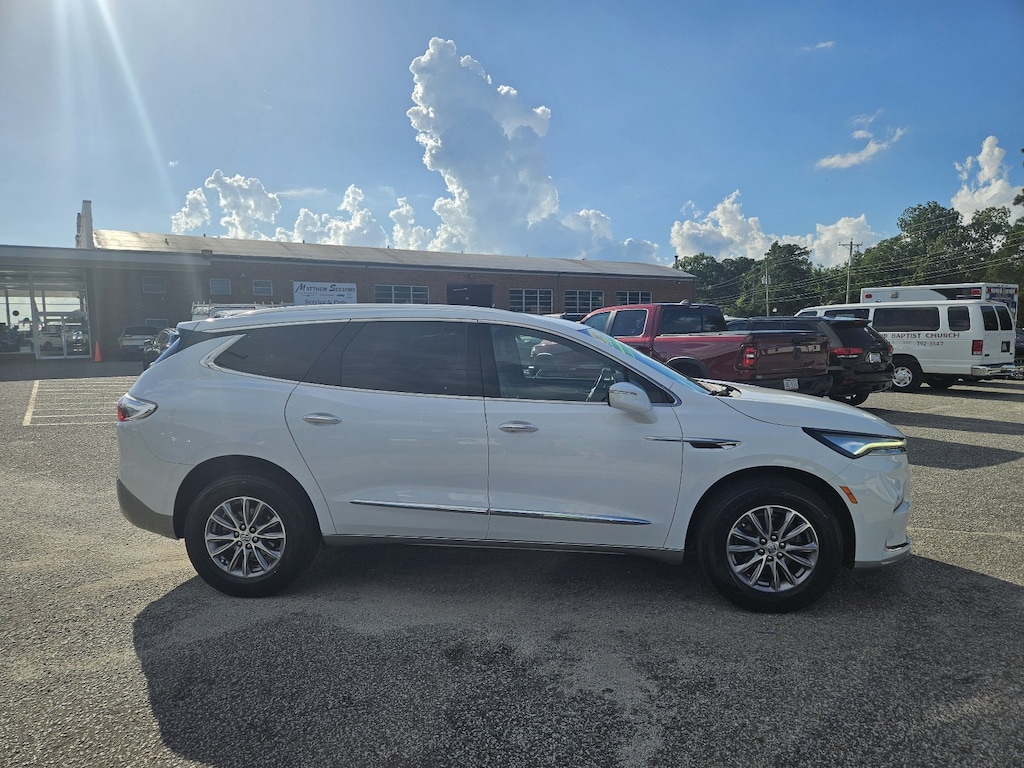 Used 2023 Buick Enclave Essence SUV