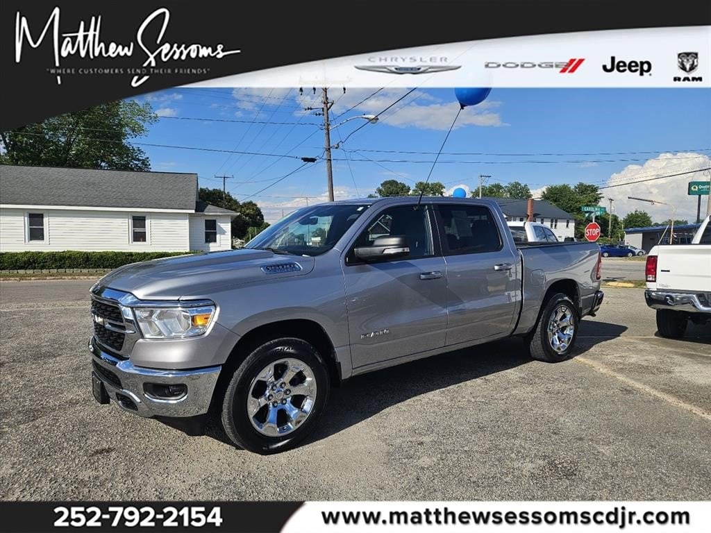 2022 RAM 1500 Big Horn/Lone Star 4x4 Crew Cab 5'7's photo