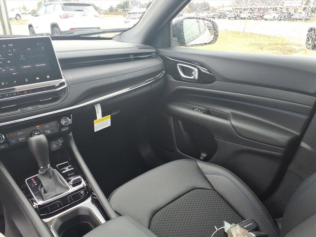 2026 Jeep Compass Altitude - Photo 11