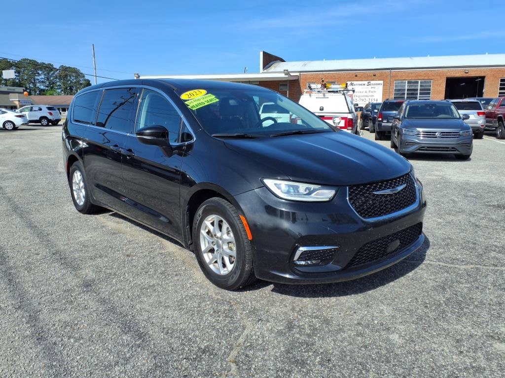 Used 2023 Chrysler Pacifica Touring L with VIN 2C4RC1BGXPR553463 for sale in Williamston, NC
