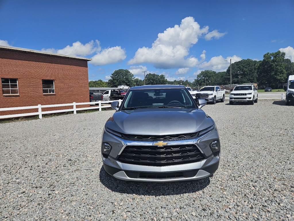 Used 2025 Chevrolet Blazer LT w/2LT SUV