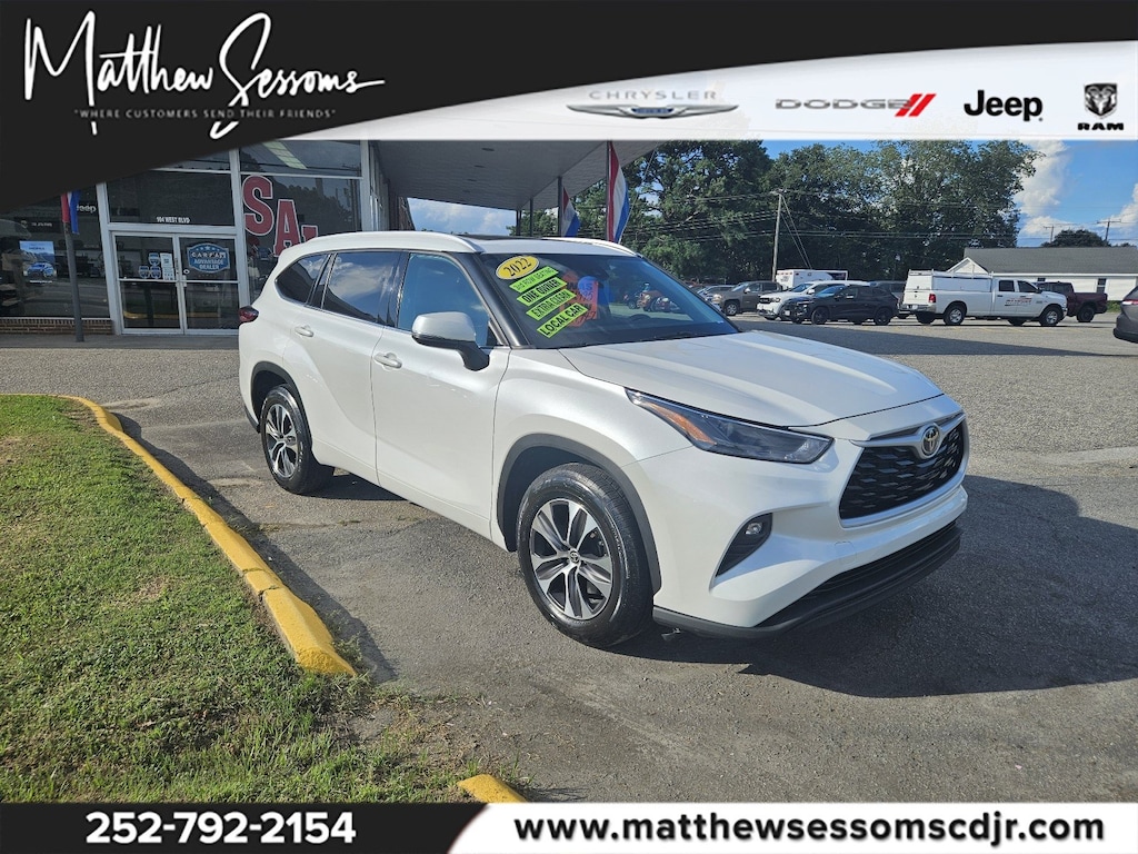 Used 2022 Toyota Highlander XLE SUV