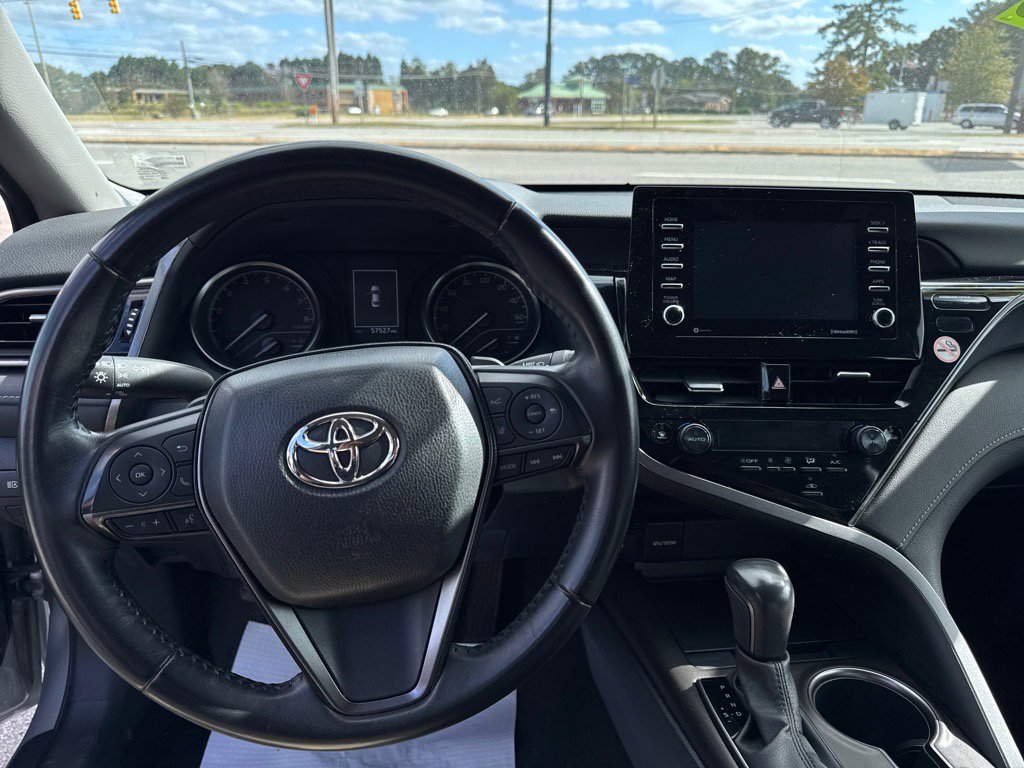 2023 Toyota Camry SE photo 4
