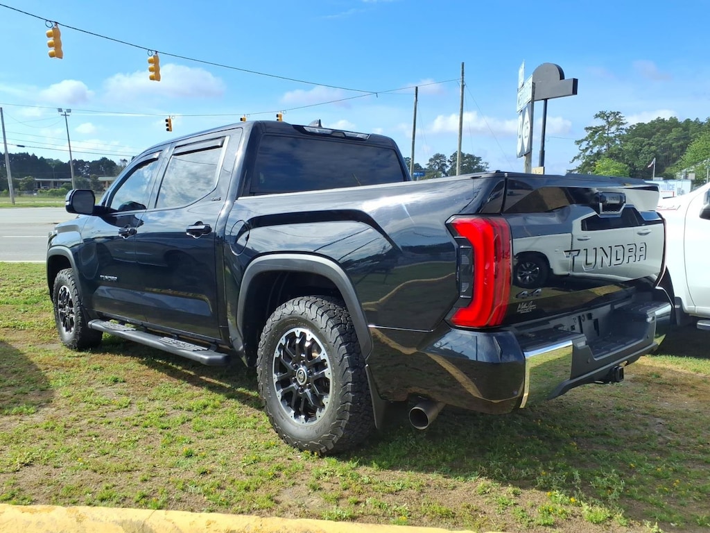 Used 2022 Toyota Tundra SR5 3.5L V6 Truck CrewMax