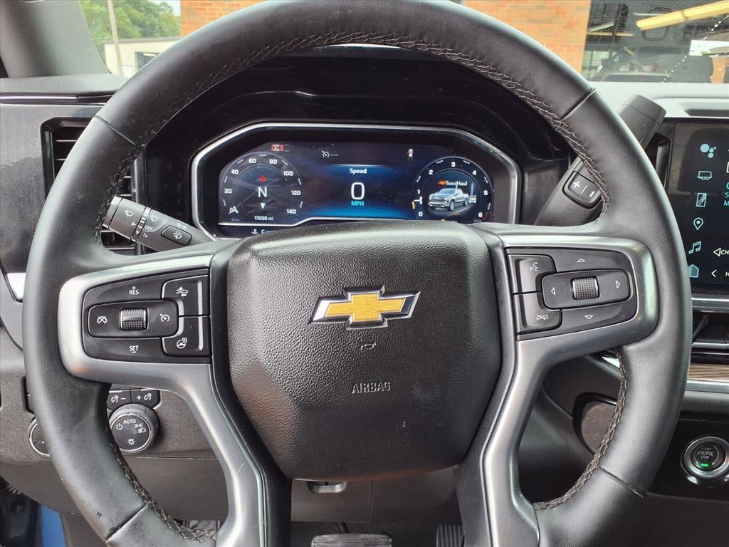2024 Chevrolet Silverado 1500 LT photo 5