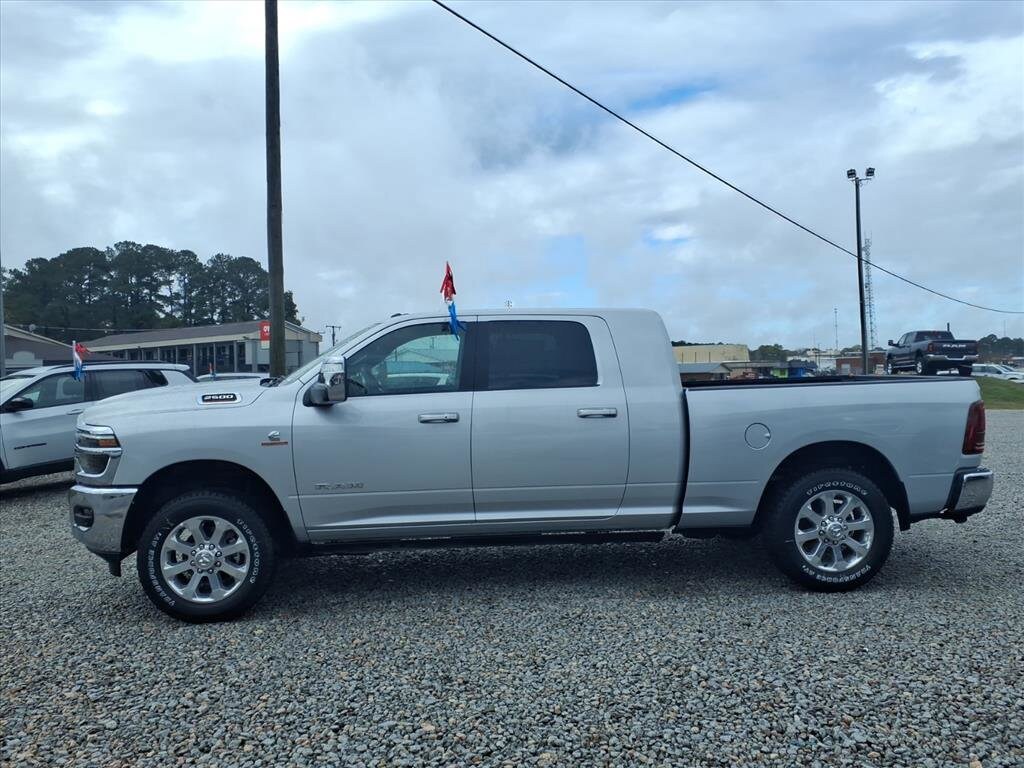 2026 Ram 2500 Laramie photo 4