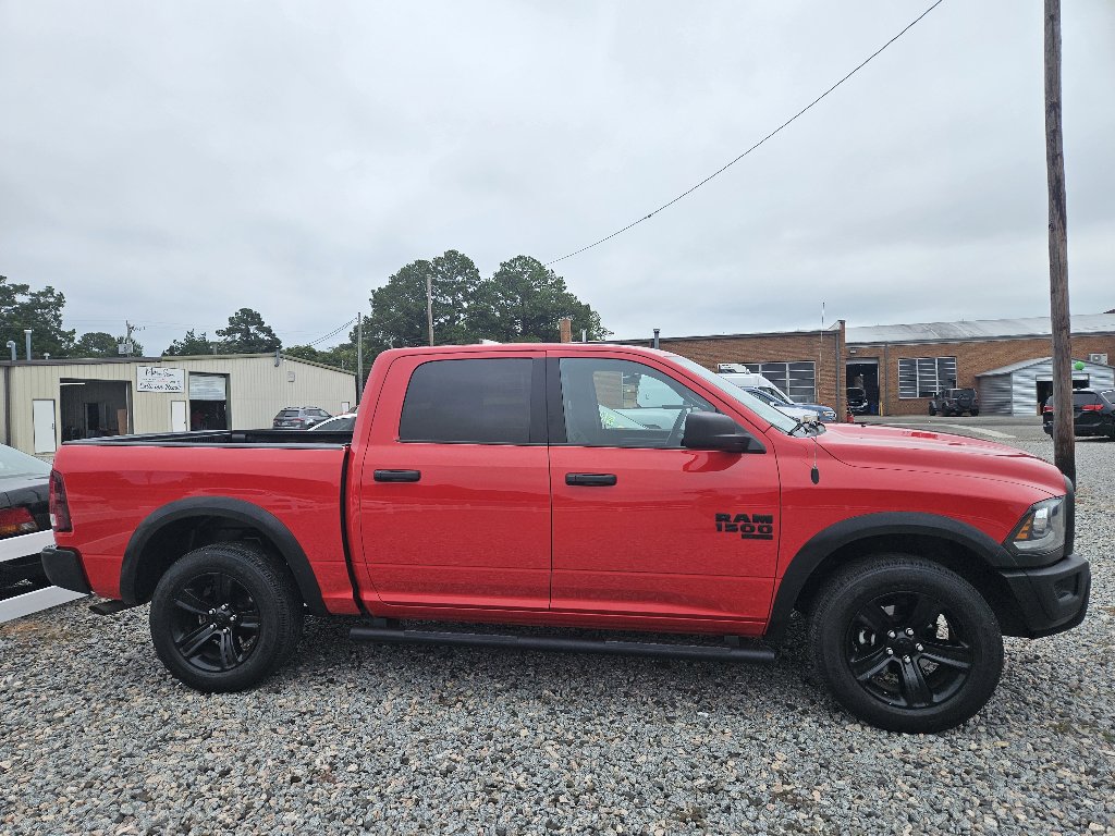 2023 Ram 1500 Classic SLT photo 4