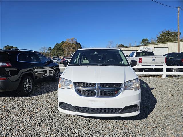 Used 2019 Dodge Grand Caravan SE with VIN 2C4RDGBG3KR713658 for sale in Williamston, NC